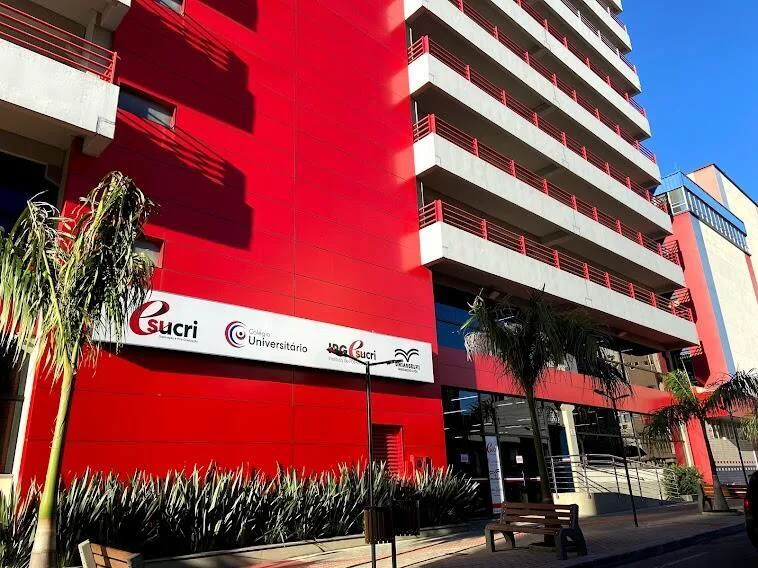 Esucri oferece descontos de 70% no primeiro semestre de 2025