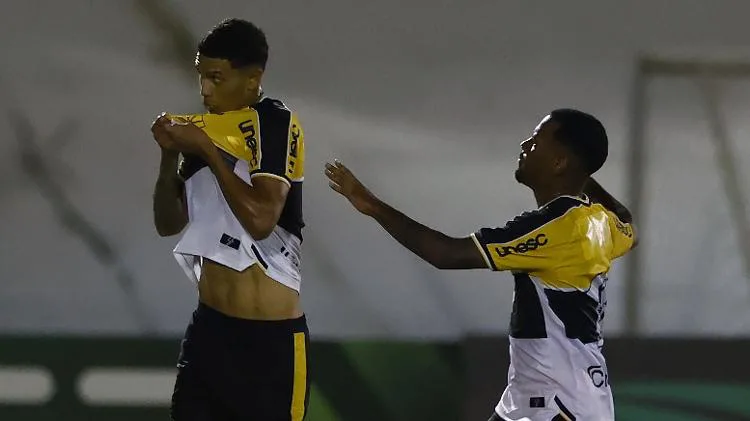 Mesmo apresentando um excelente futebol, Criciúma se despede da Copinha 2025
