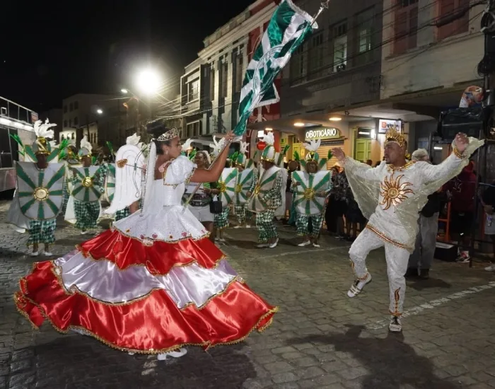 LAGUNA: Pré-Carnaval inicia nesta sexta-feira com apresentações de escolas de samba