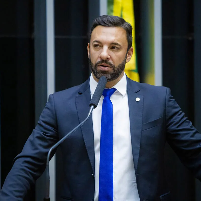 Deputado Daniel Freitas propõe projeto de lei para regulamentar atividades da primeira-dama