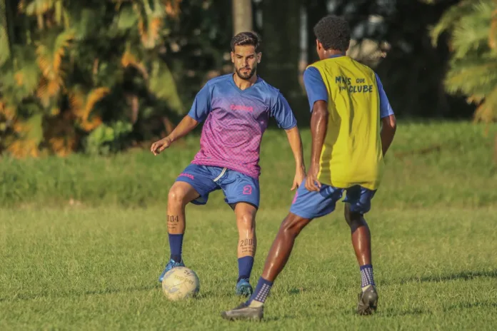 Caravaggio foca em duelo com o Criciúma