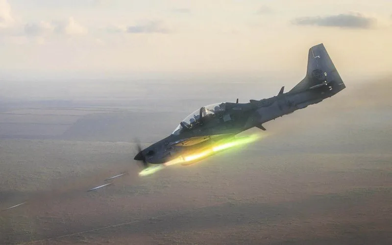Força Aérea Brasileira derruba avião que transportava drogas da Venezuela