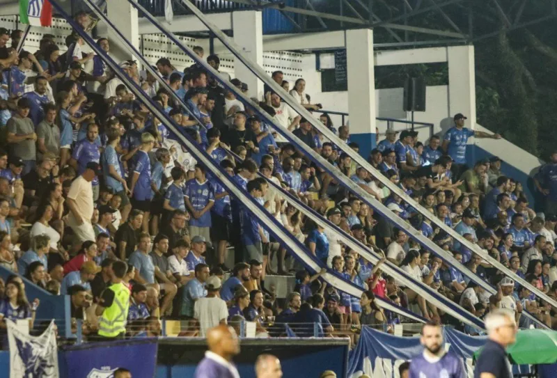 Azulão anuncia promoção de ingressos para jogo decisivo no Catarinense