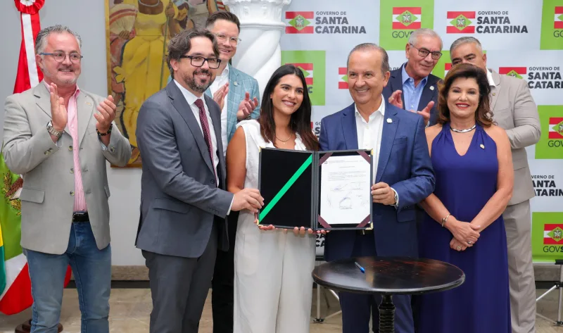 Novos incentivos aprovados pelo governador Jorginho Mello vão gerar 10,6 mil empregos e garantir R$ 4,3 bilhões em investimentos privados em SC