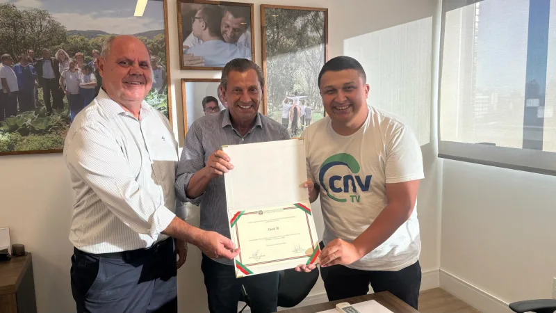 Canal 20 de Criciúma recebe homenagem por mais de três décadas de serviços à comunidade