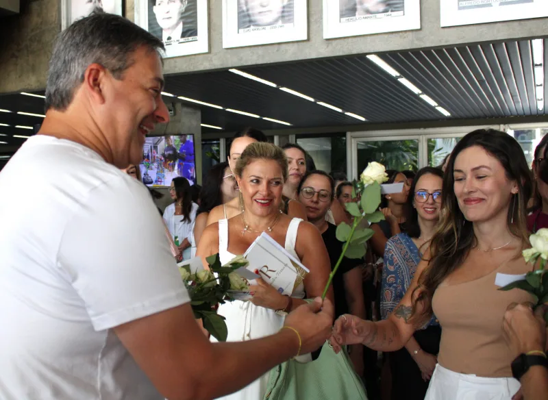 Dia Internacional da Mulher: colaboradoras da prefeitura Criciúma recebem homenagem