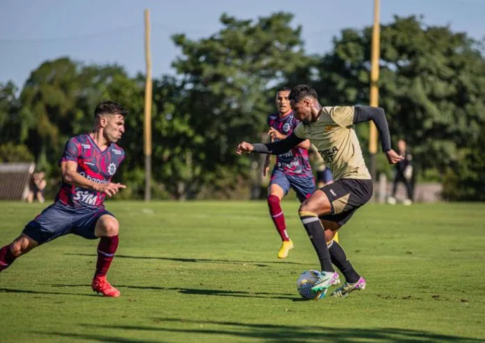 Tigre vence jogo-treino com o Caxias