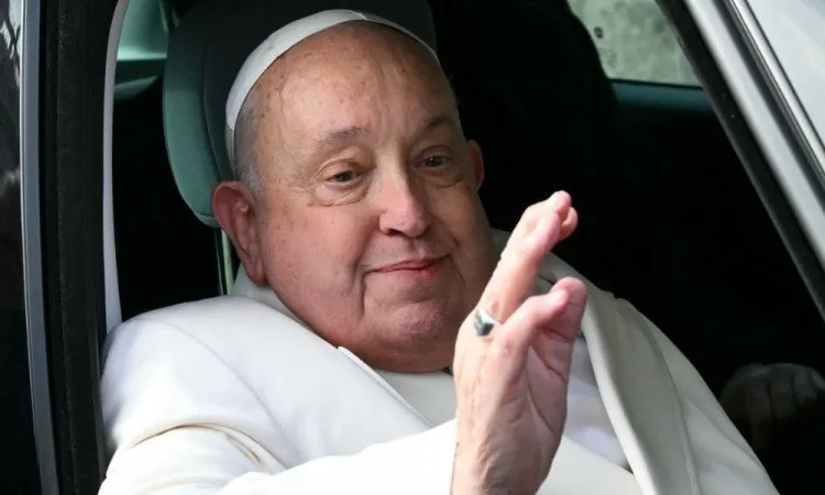 Em Carta, Papa pede fim das guerras e um Jornalismo mais sério e responsável