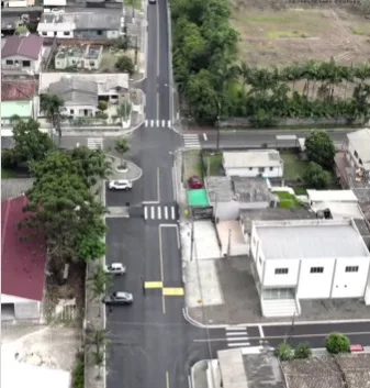 Governo de Criciúma entrega novas ruas pavimentadas no bairro Santa Luzia