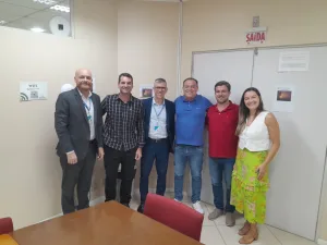 Neguinho recebe representantes da Caixa, CDL e ACIF para debater plano sobre atendimento