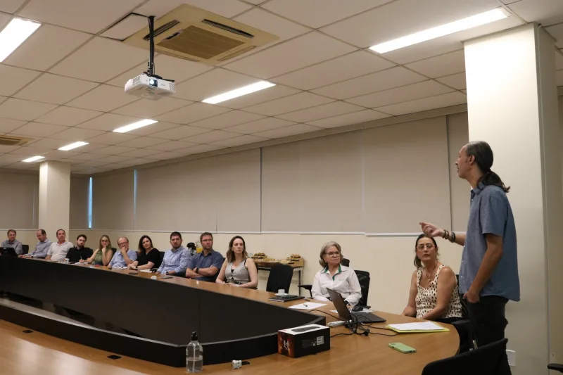 Parceria entre Acic e Cedup leva estudantes para imersão nas empresas