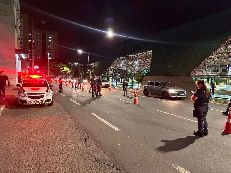 Superintendência de Trânsito realiza fiscalização de motocicletas com escapamento irregular nesta sexta-feira (11)