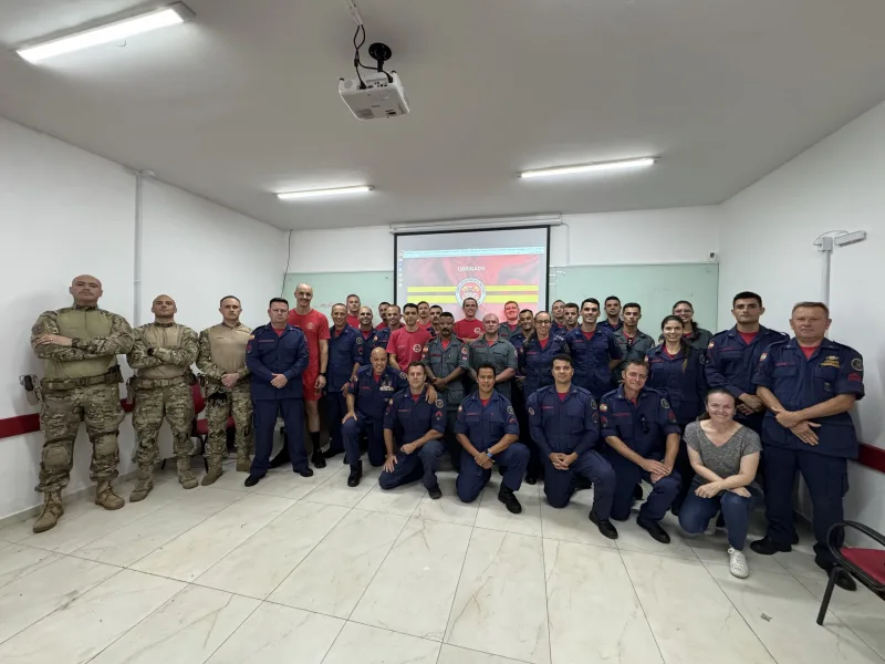Corpo de Bombeiros Militar promove treinamento de abordagem para tentativas de suicídio