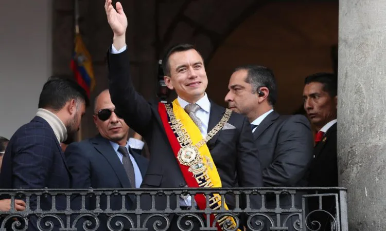 Daniel Noboa é reeleito presidente do Equador