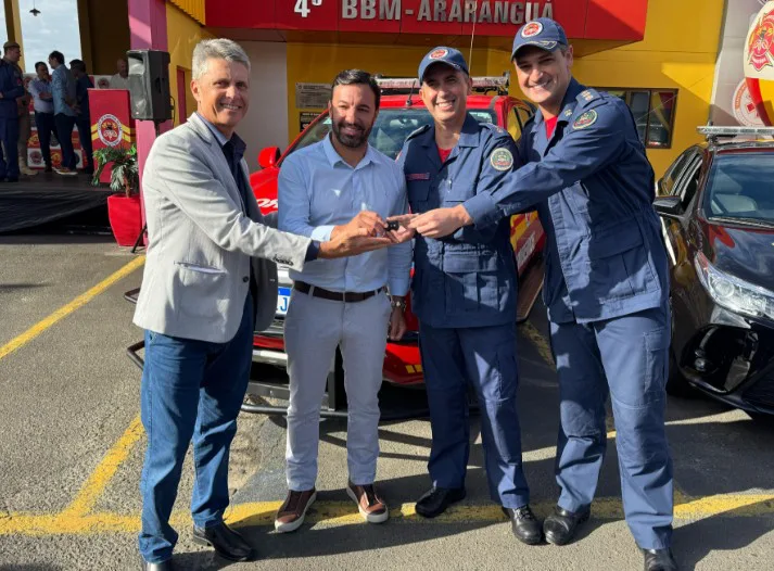 Corpo de Bombeiros Militar em Araranguá recebe nova viatura e equipamentos