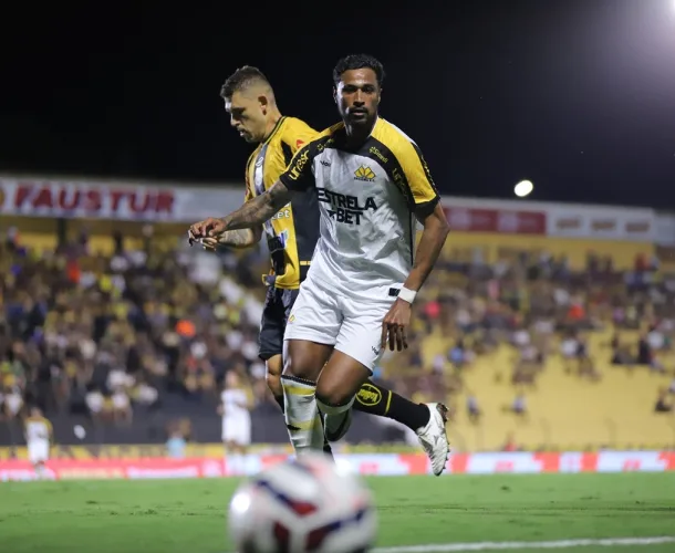 Criciúma e Novorizontino empatam no Jorge Ismael de Biasi