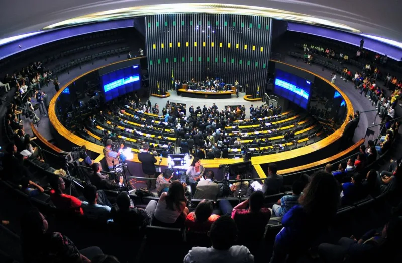 Câmara aprova projeto que amplia número de deputados federais de 513 para 531