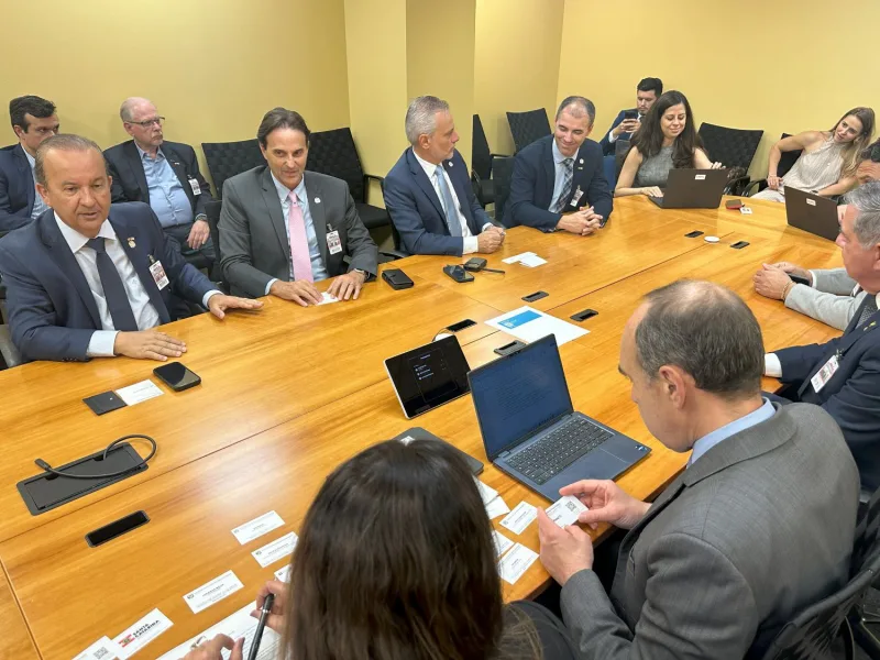 Governo de Santa Catarina prioriza ferrovias e ViaMar durante encontro em Washington