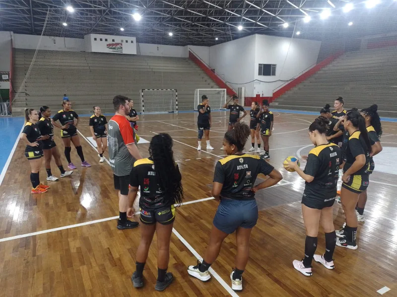 Handebol feminino da FME disputa nesta quarta-feira (28) a segunda partida da Liga Nacional
