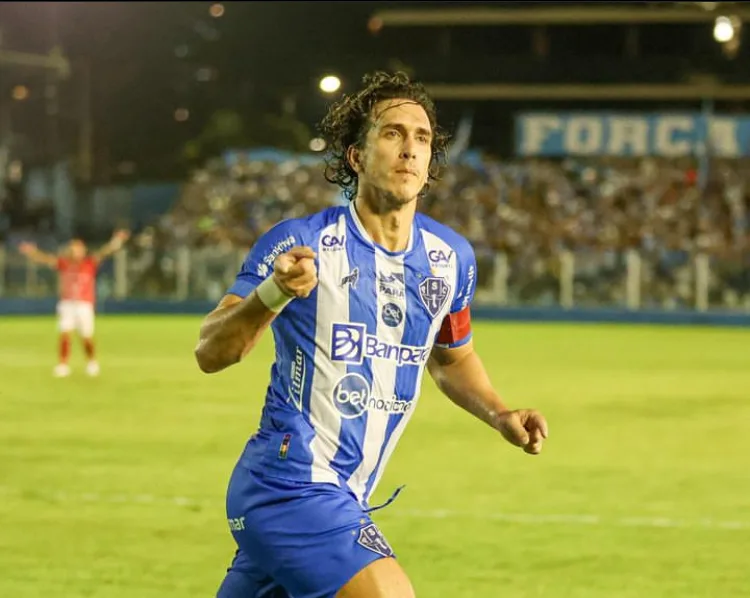 Criciúma anuncia atacante Nicolas como novo reforço para a temporada