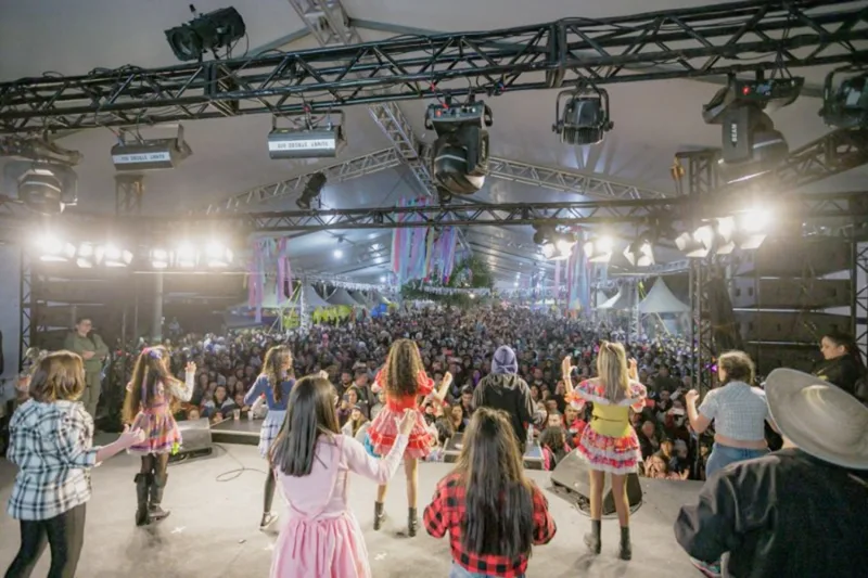 JuliFest 2025 promete atrações culturais e gastronomia típica nas escolas de Balneário Rincão