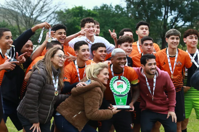 Colegião é campeão da etapa municipal do Campeonato Catarinense Escolar de Futebol