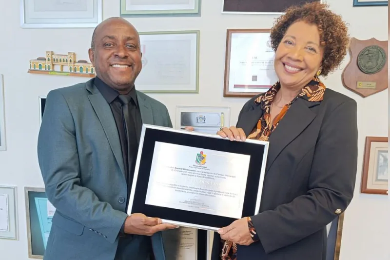 Primeira mulher negra na vice-reitoria da UFSC é homenageada pelo vereador Amaral