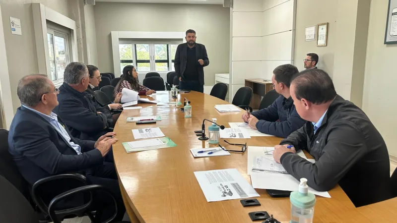 Plano Mãe Luzia 2045 é apresentado a prefeitos da Amrec