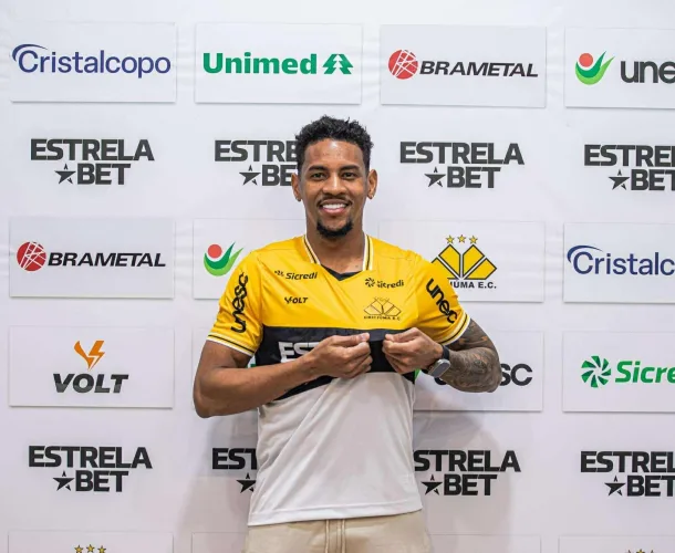 Novo reforço: lateral Felipinho é apresentado pelo Criciúma