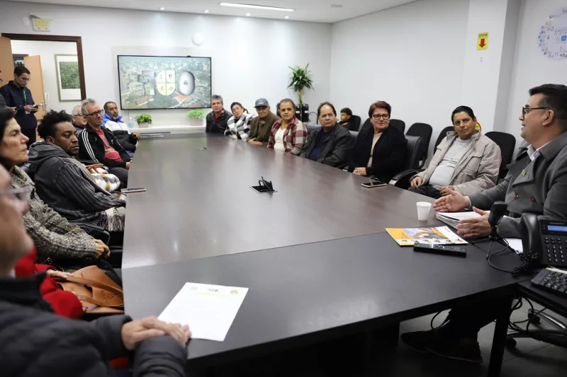 Regularização de imóveis: famílias de Criciúma recebem escrituras em parceria entre Governo Municipal e Cohab/SC