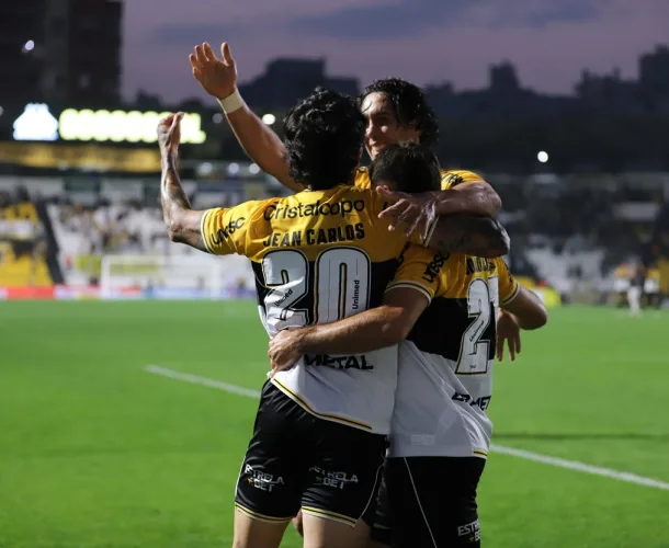 Tigre vence a Ferroviária de virada no Majestoso