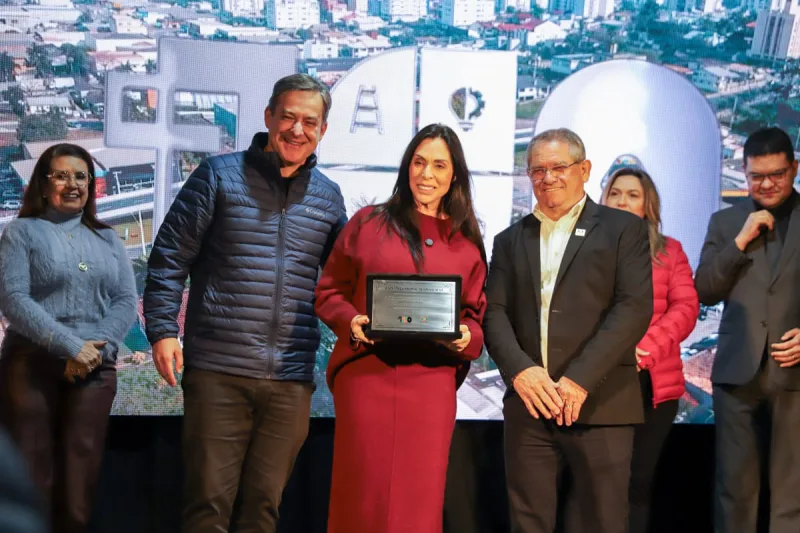 Revitalização da Praça Maria Silva Rodrigues é oficialmente inaugurada em Criciúma