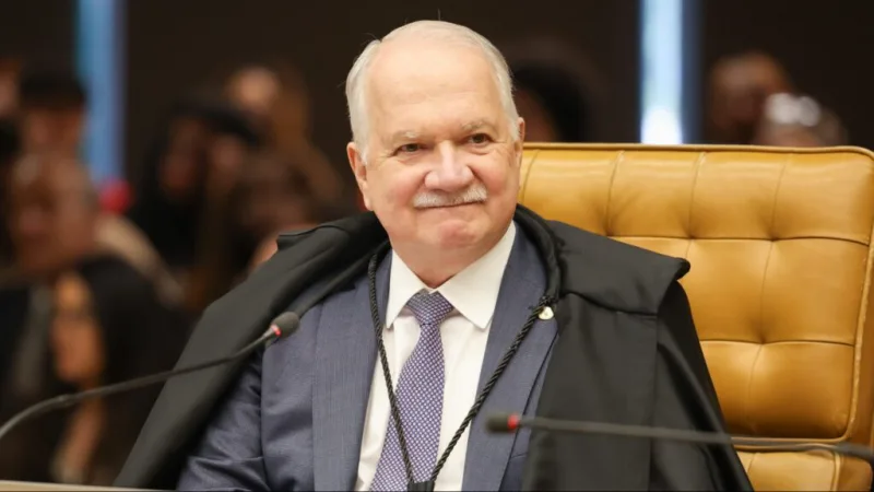 Edson Fachin é eleito presidente do STF
