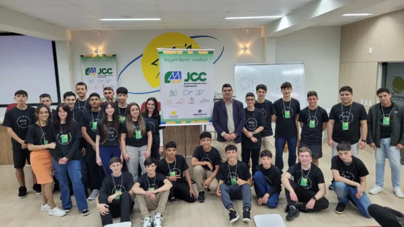 Jovens de Cocal do Sul e região dão primeiros passos no cooperativismo