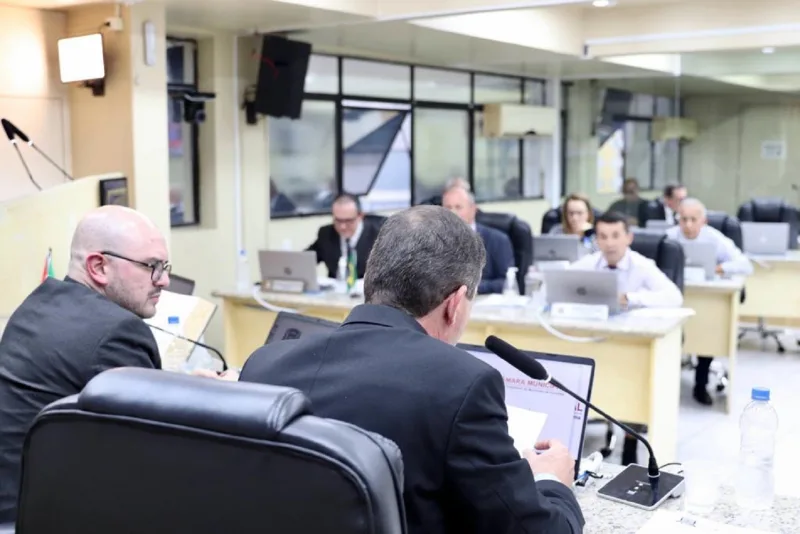 Projeto de Lei busca combater a adultização infantil e fortalecer proteção digital de crianças e adolescentes em Criciúma