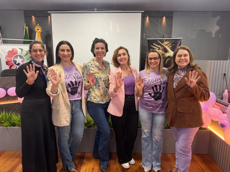 Judiciário apresenta campanha Sinal Vermelho em Balneário Gaivota durante o Agosto Lilás