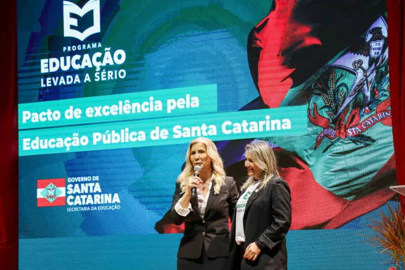Governo de SC lança maior pacote de investimentos da história para garantir qualidade de ensino na rede estadual