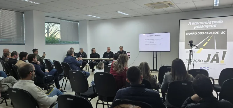 Campanha Morro dos Cavalos – Solução Já! chega à praça Nereu Ramos
