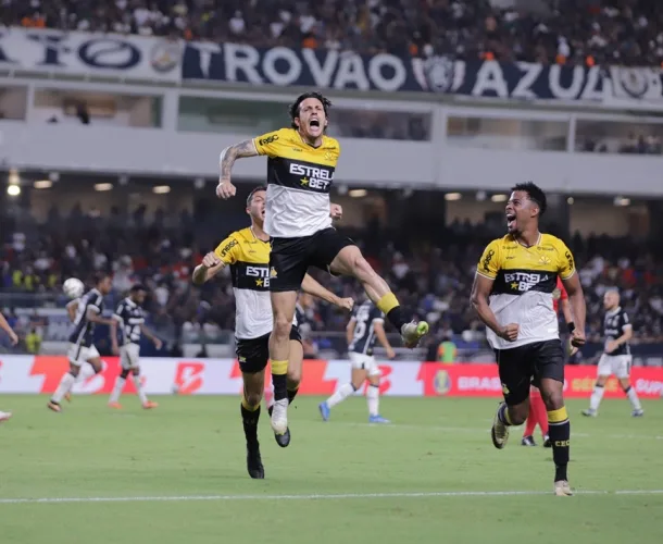 Série B: Criciúma se aproxima dos líderes com segundo melhor ataque da competição