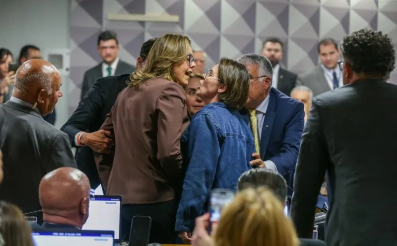 CPMI do INSS aprova pedido de prisão preventiva de 21 investigados