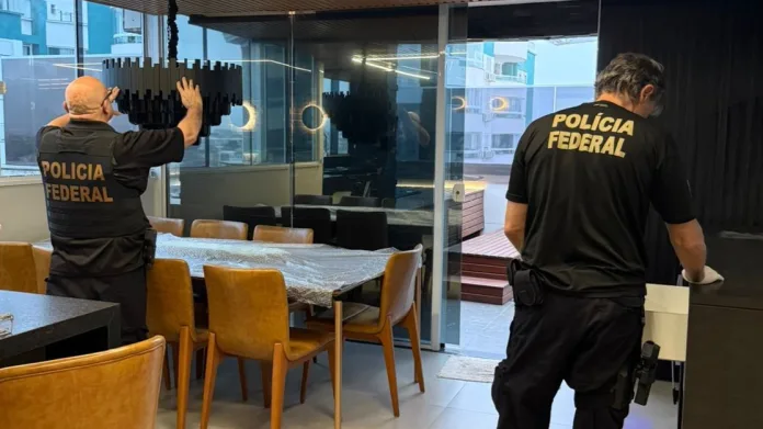 PF combate tráfico internacional de pessoas e lavagem de dinheiro