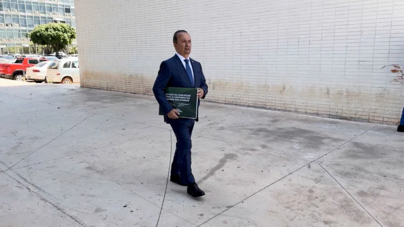 Governador Jorginho Mello protocola proposta técnica do contorno do Morro dos Cavalos no DNIT e no Ministério dos Transportes em Brasília