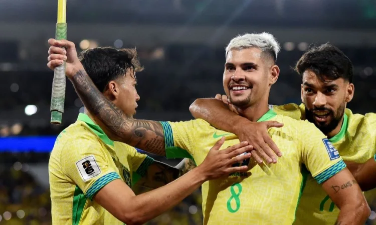 Brasil vence Chile por 3 a 0 com festa no Maracanã