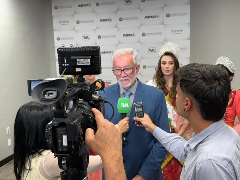 Corte da Cocalfest apresenta festa na Alesc em sessão solene