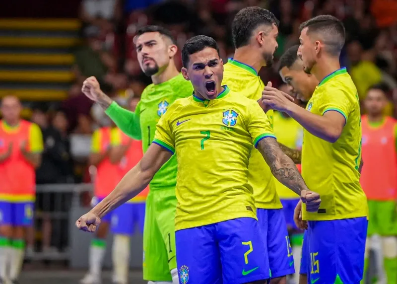 Brasil vence Guatemala por 3 a 1 e avança às semifinais da Copa das Nações de Futsal