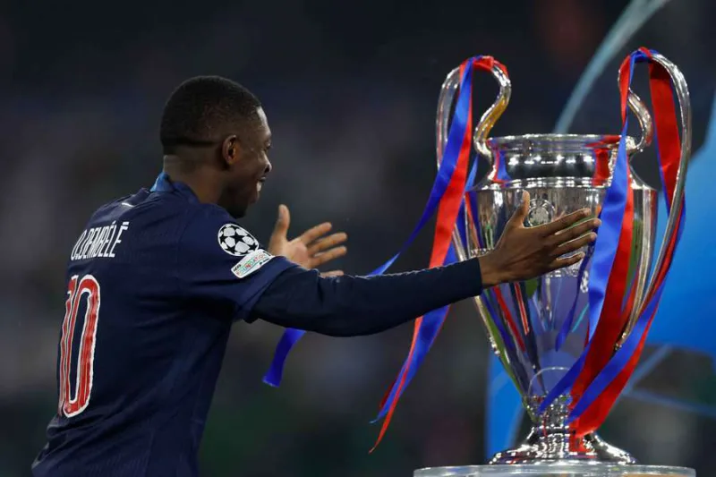 Ousmane Dembélé conquista a Bola de Ouro 2025 em temporada histórica
