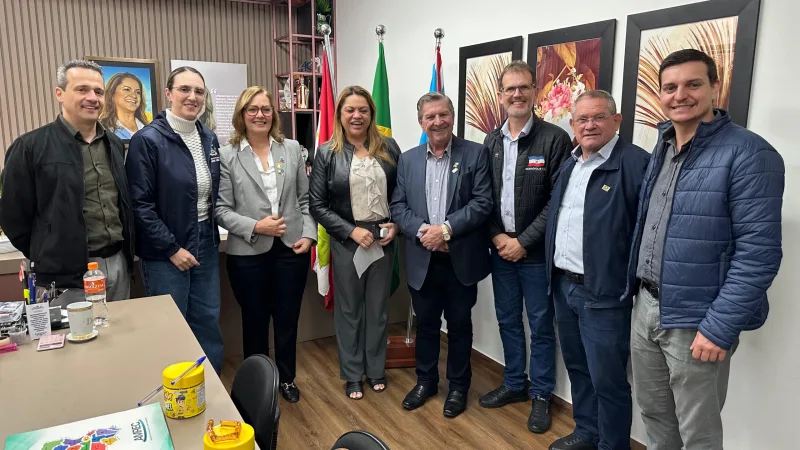 Em Içara, prefeitos da Amrec discutem soluções conjuntas em reunião mensal