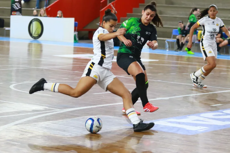 Futsal masculino e feminino alcançam recuperação no segundo dia do regional Sul dos JASC, em Criciúma