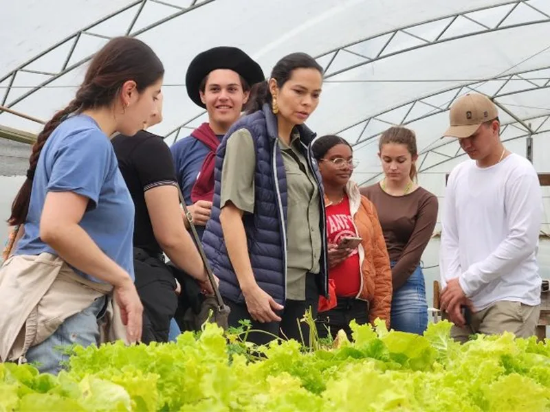 Produção científica da Epagri inspira acadêmicos da Colômbia