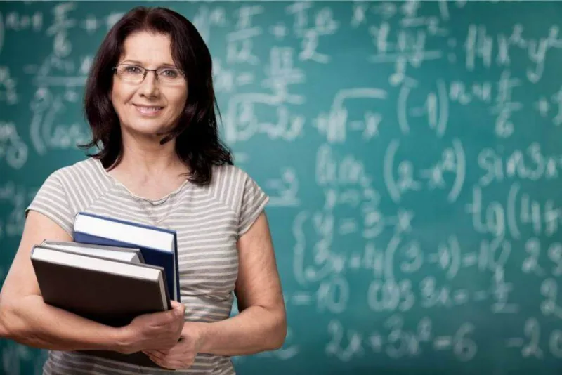 Professor pode pedir Carteira Nacional Docente a partir de amanhã